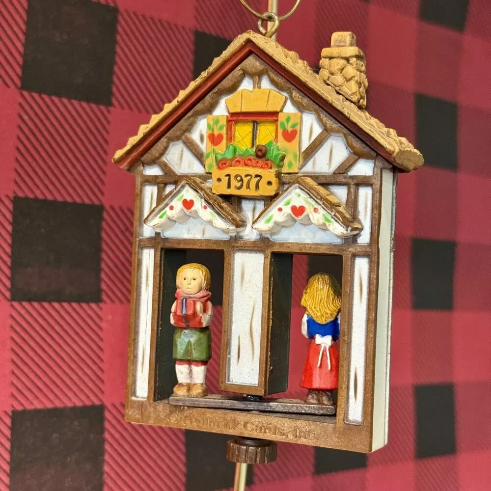 Hallmark 1977 twirl